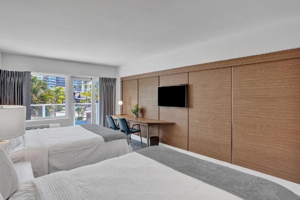 Royal Beach Palace image 30